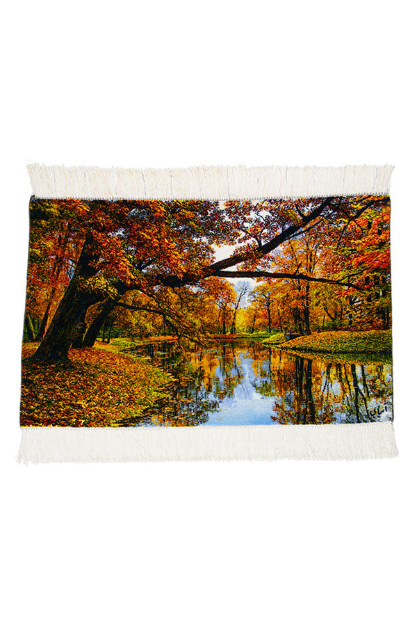 絵画絨毯【サティラグス | 手織り絨毯専門店】