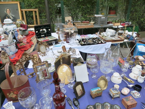 パリのヴァンヴの蚤の市、マルシェ散策！