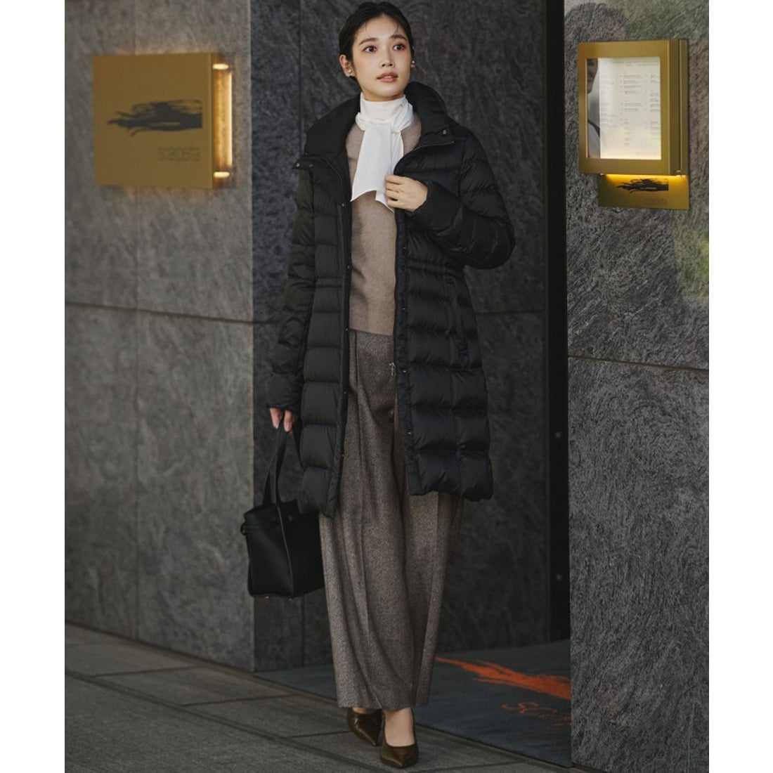 ニジュウサンク 23区 【洗える】シレータフタ ロング ダウンコート