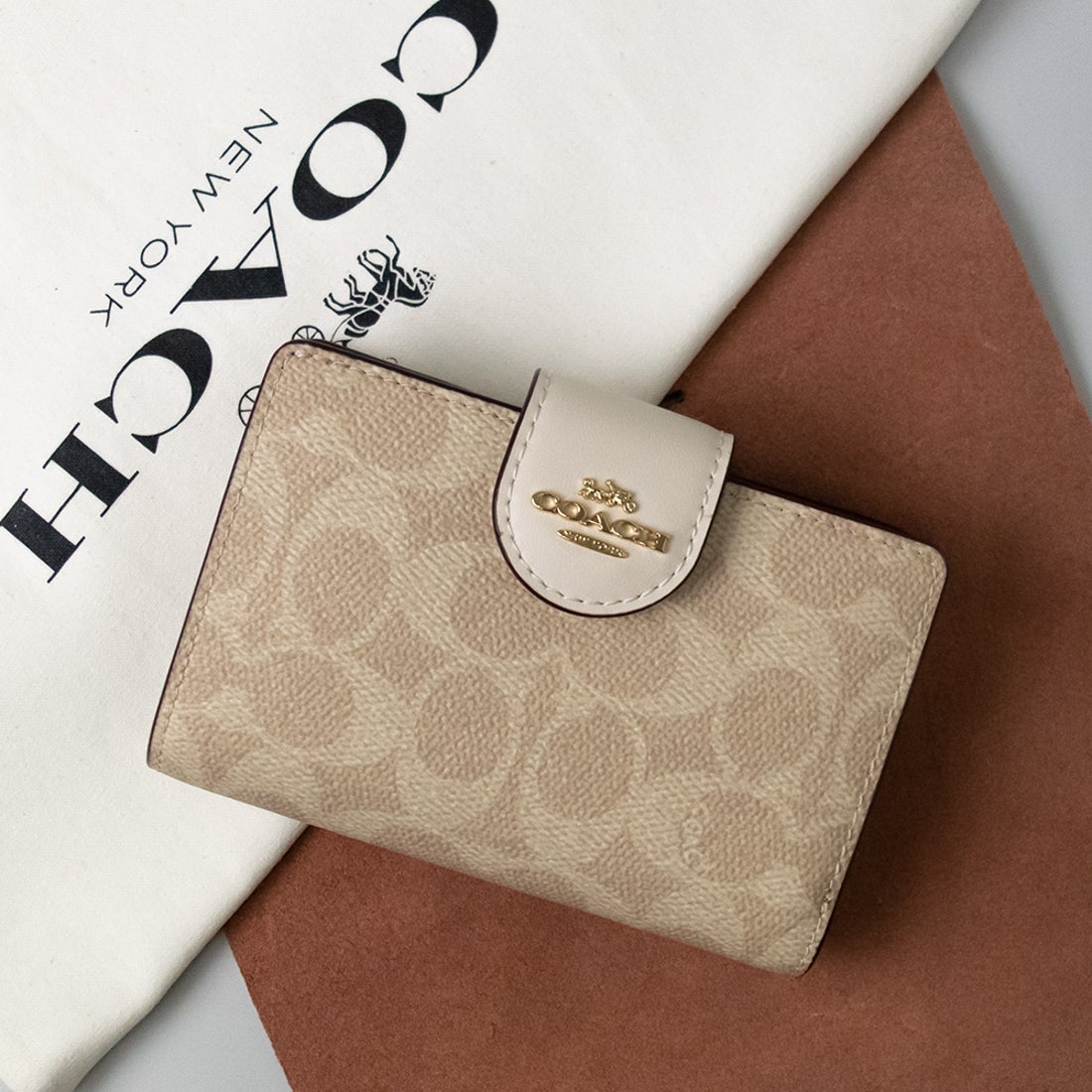 コーチ COACH MEDIUM CORNER ZIP WALLET ミディアム コーナー ジップ