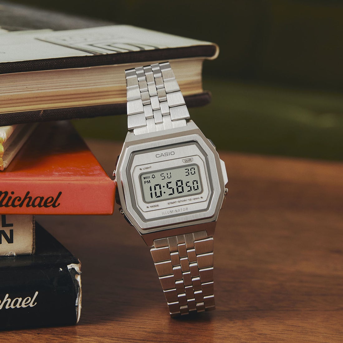 CASIO CLASSIC / PREMIUMシリーズ / A1000A-7JF （シルバー） -靴