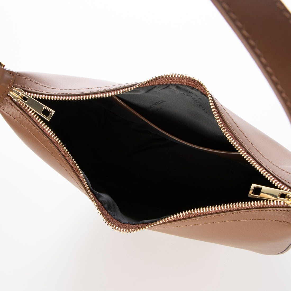 クリスチャンヴィラ CHRISTIAN VILLA ミディアムサイズレザーホーボー