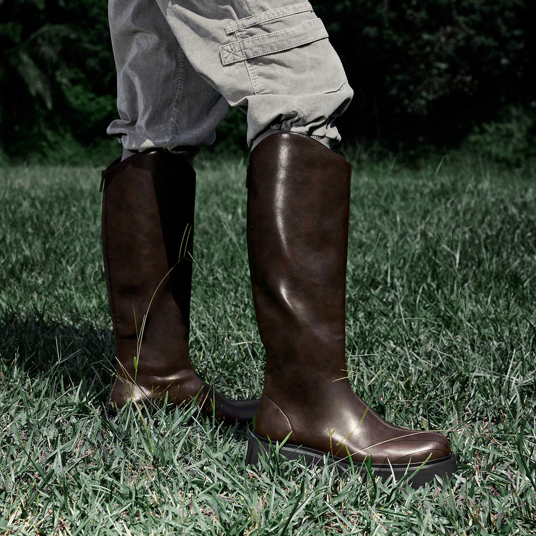 CHARLES & KEITH カウボーイ プラットフォームロングブーツ（DarkBrown