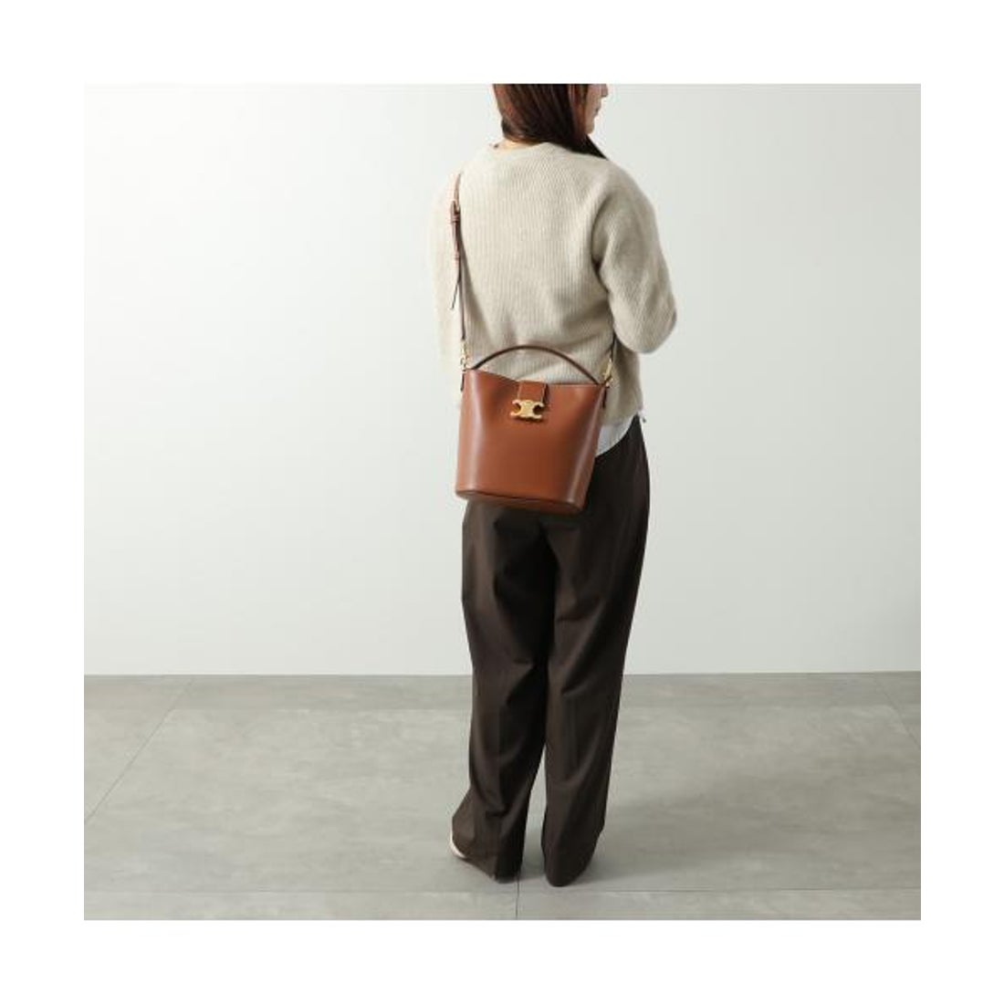 セリーヌ CELINE CELINE ハンドバッグ Medium Bucket Louise 116613FX9