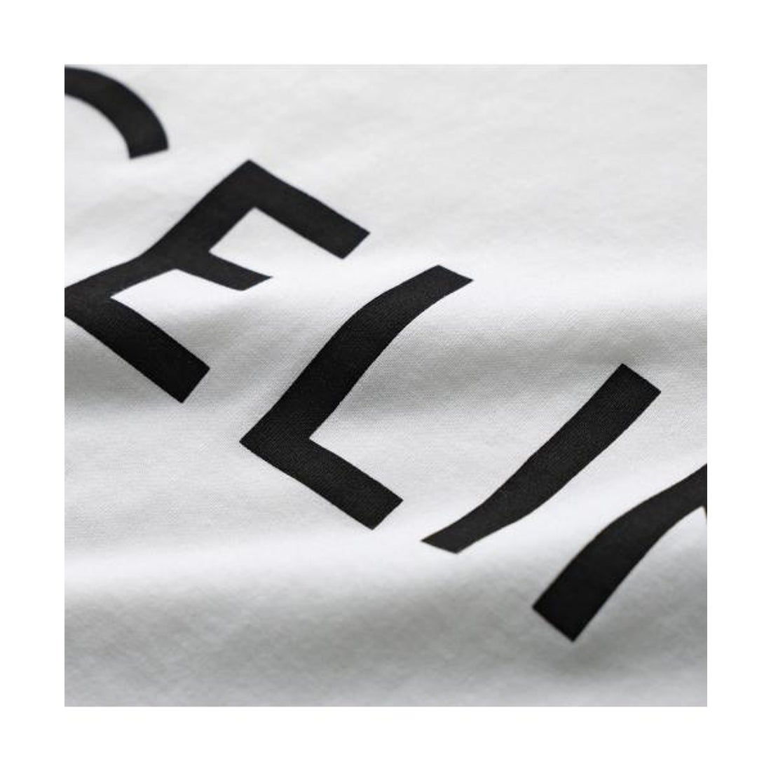 セリーヌ CELINE CELINE Tシャツ 2X761671Q 半袖 クロップド丈 （01EA