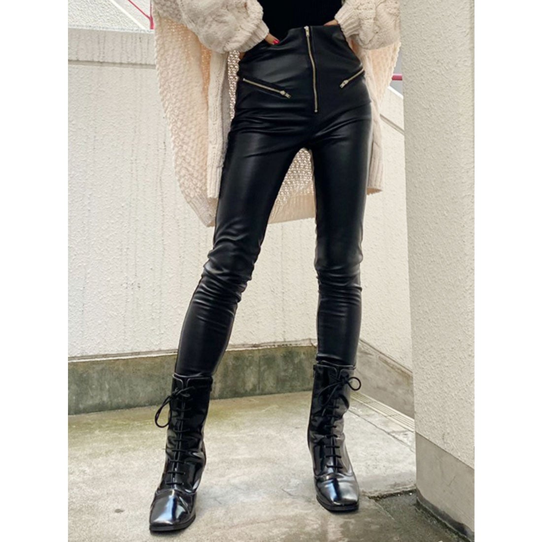 ジェイダ GYDA raised backフェイクレザーパンツ （ブラック