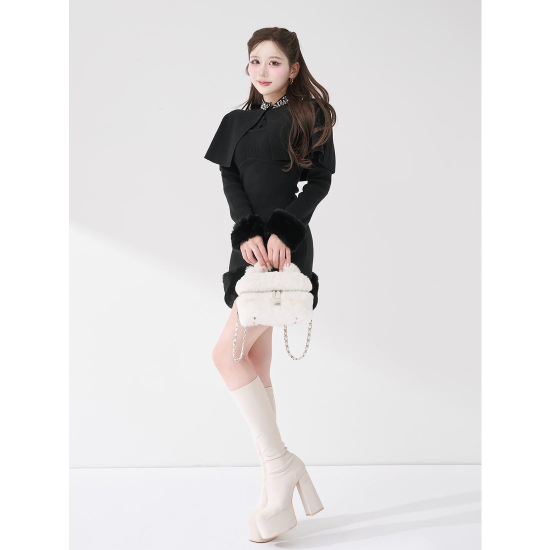 ダーリッチ Darich ビジューケープニットミニワンピース （ブラック