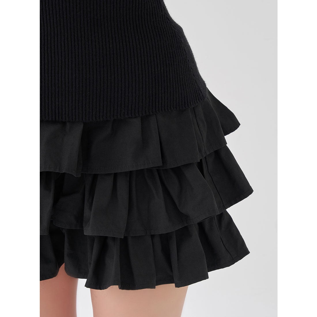 ダーリッチ Darich ティアードフリルミニワンピース （ブラック