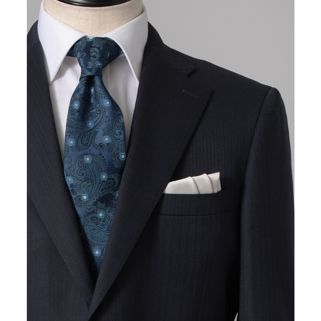 ネイビーシャドーストライプスーツ （ネイビー） -D'URBAN | ダーバン