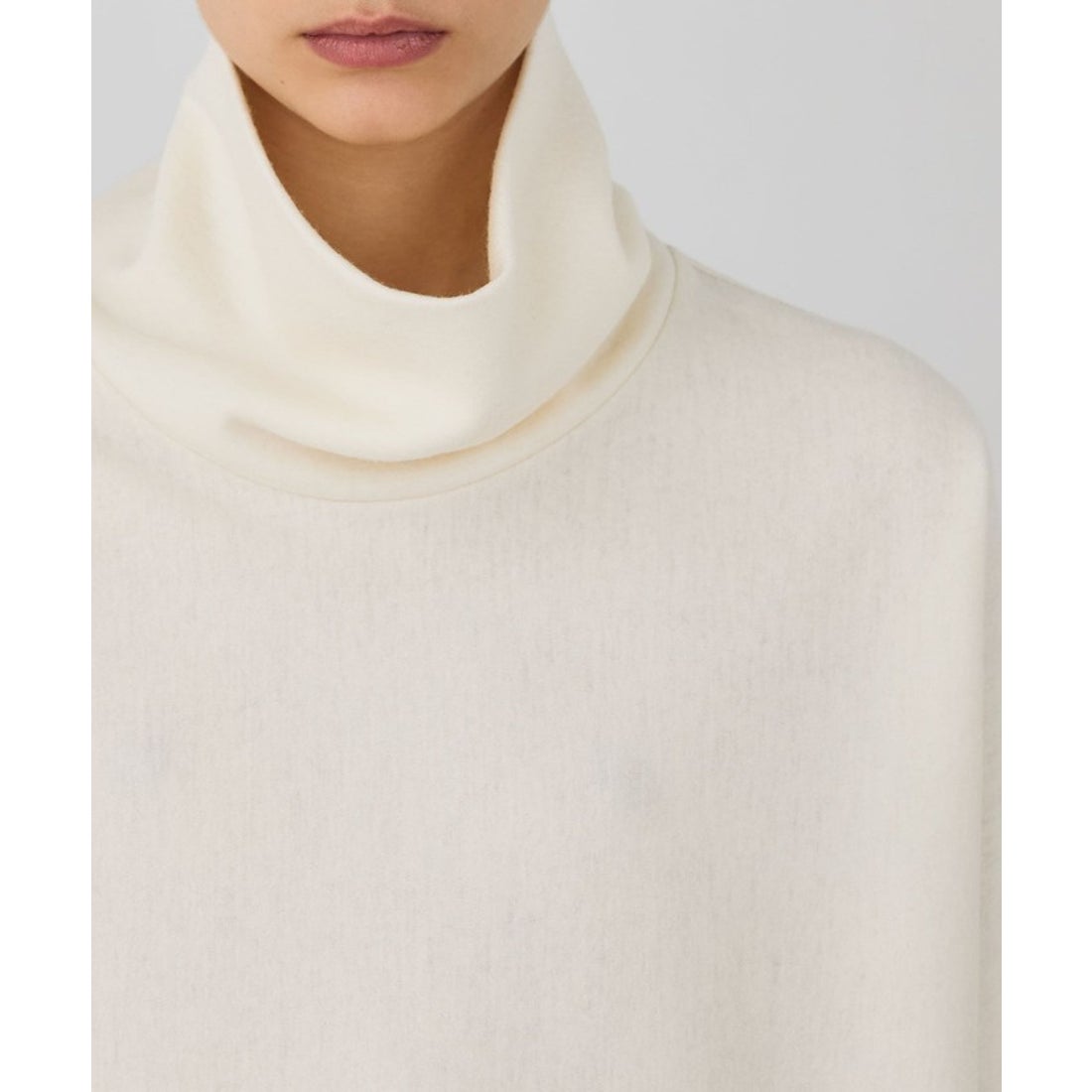デ・プレ DES PRÉS ニットコンビネーション タートルネックプル