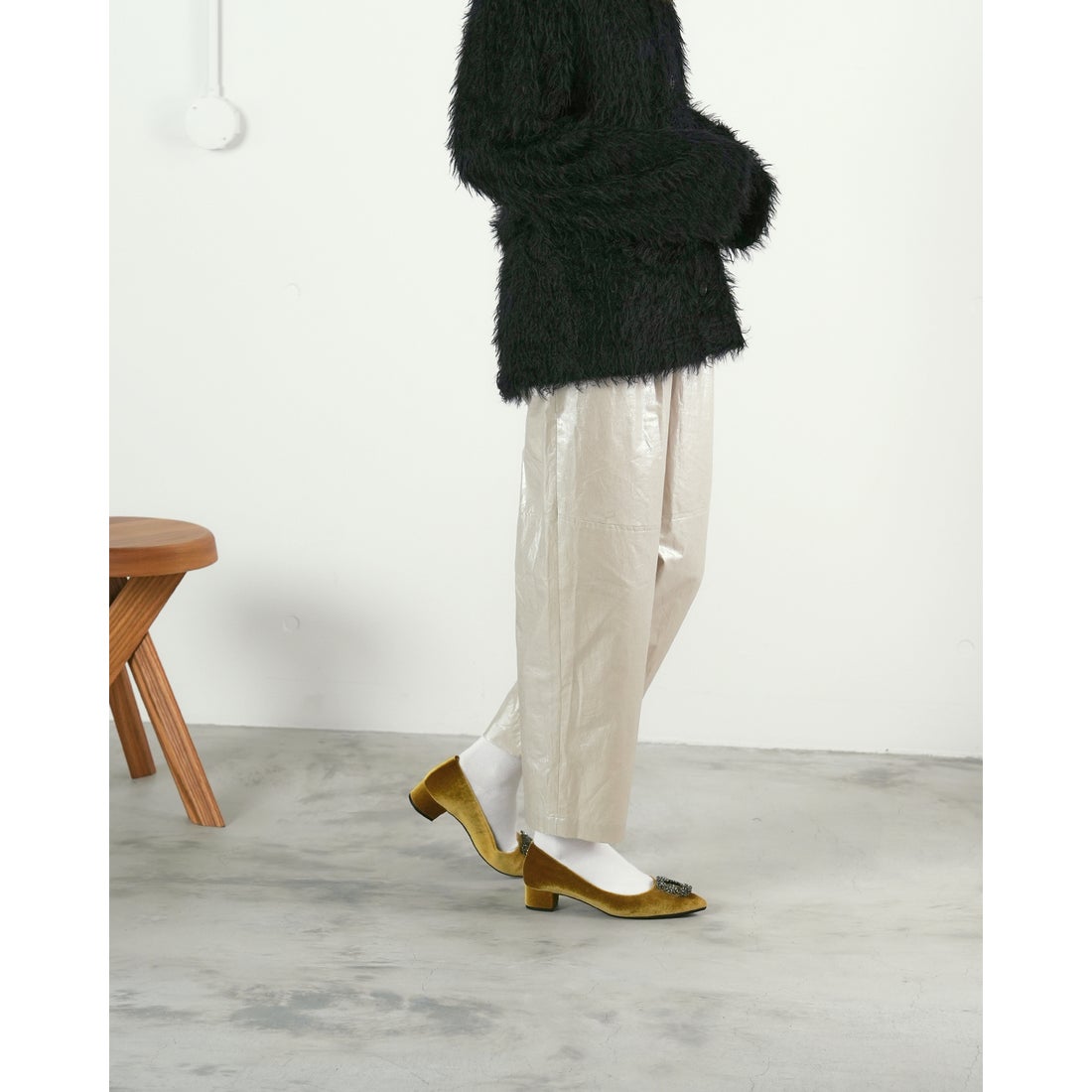 3cmヒール ビジューパンプス （マスタード ベルベット） -Emma Francis