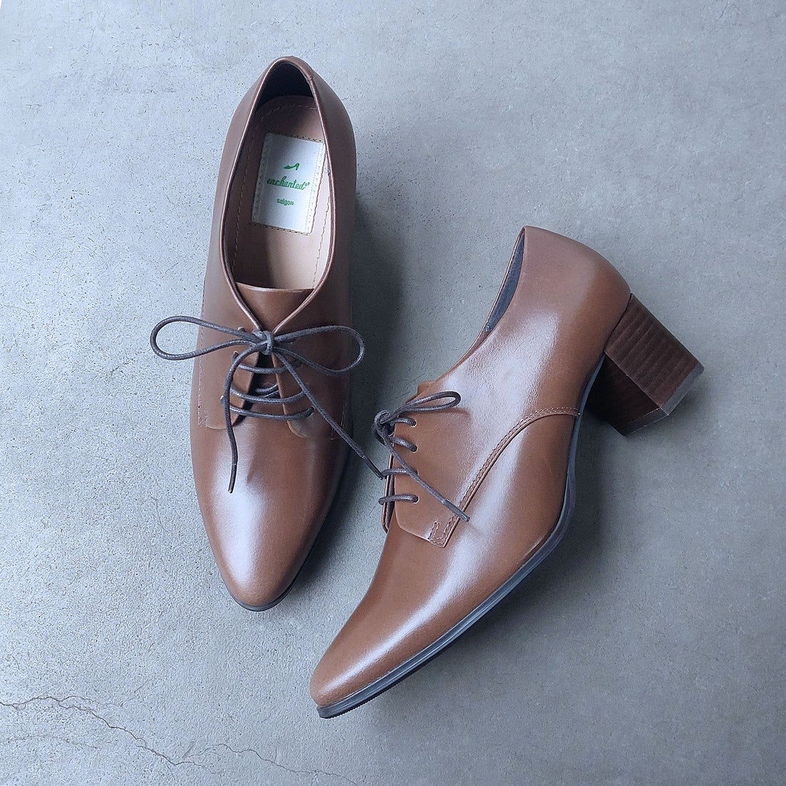 エンチャンテッド enchanted 本革ポインテッドレースアップシューズ