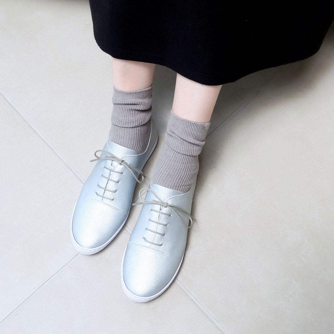 MELLOW【魔法の靴】ソフトレースアップシューズ （シルバー