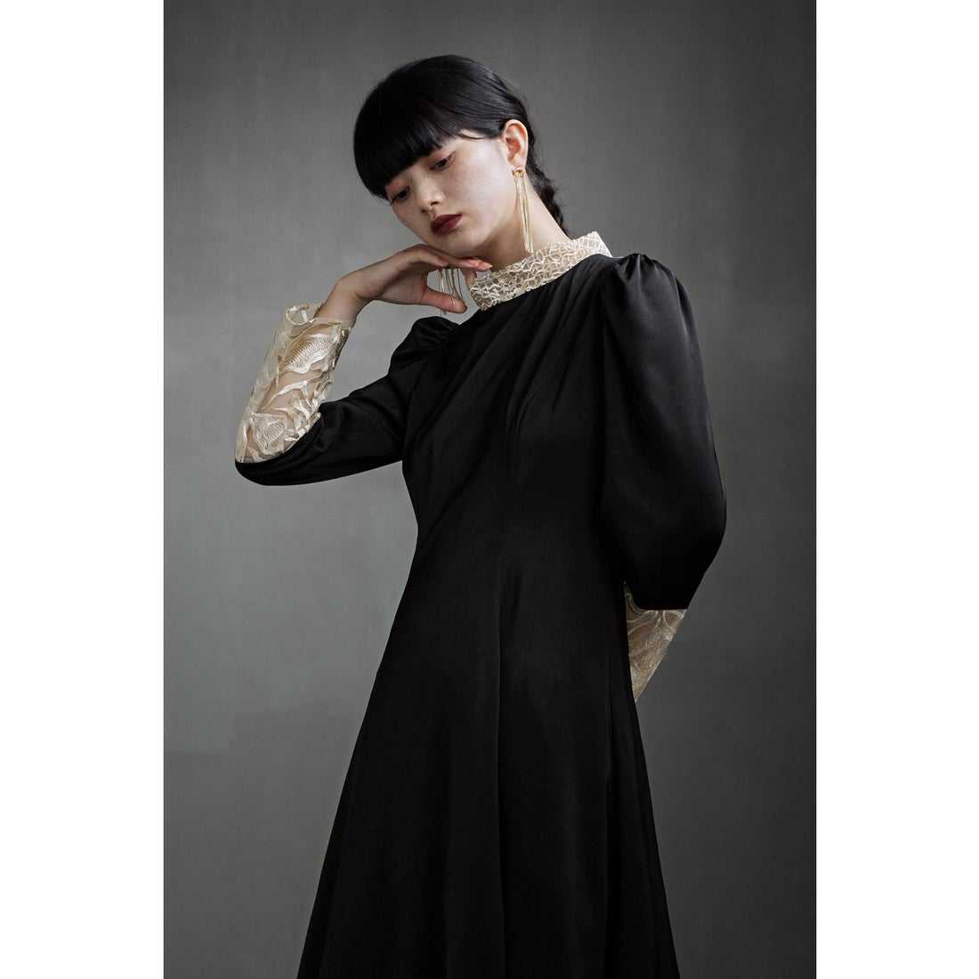 エトル etoll. バック刺繍フレアドレス （ブラック） - ファッション