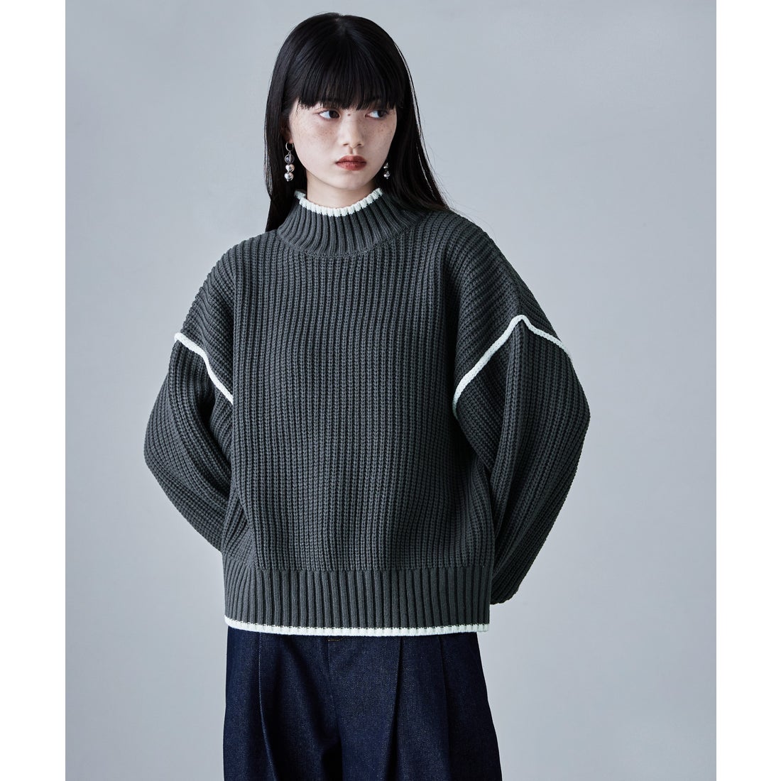 エトル etoll. バイカラーラインモックネックニット