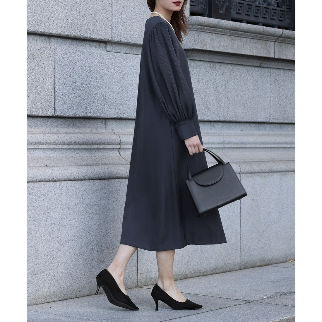 フロリア Flolia 【喪服・礼服】プリーツスリーブIラインワンピース