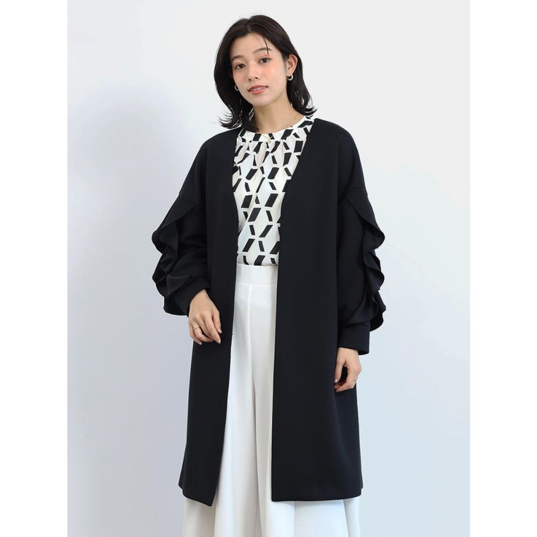 フェンネル FENNEL Vネックフリルスリーブコート （ブルー） -靴