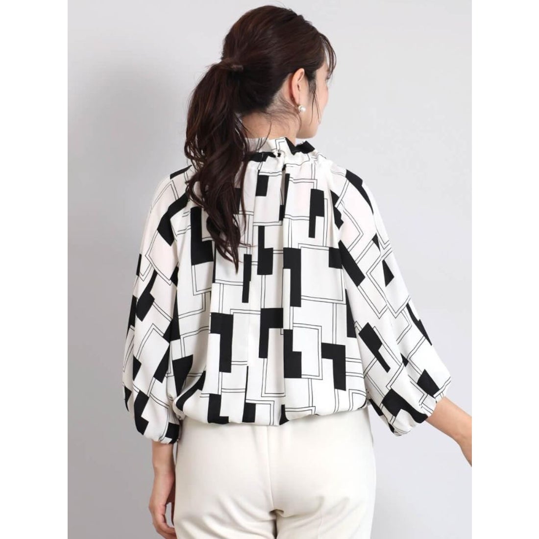 フェンネル FENNEL ジオメトリックギャザーカラーボリュームブラウス