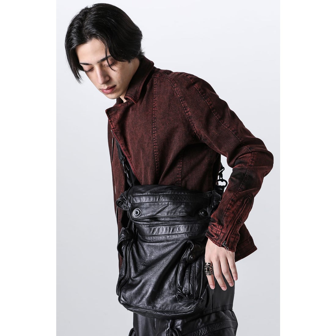 ユリウス JULIUS Leather Large Gasmask Bag （Black） 通販 大阪