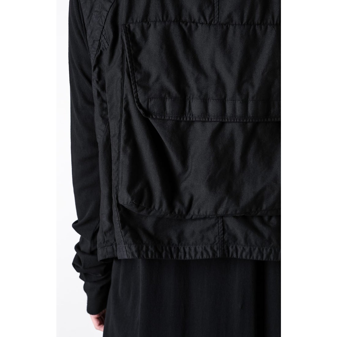 ユリウス JULIUS COTTON SATIN BACK VEST （BLACK） -FASCINATE