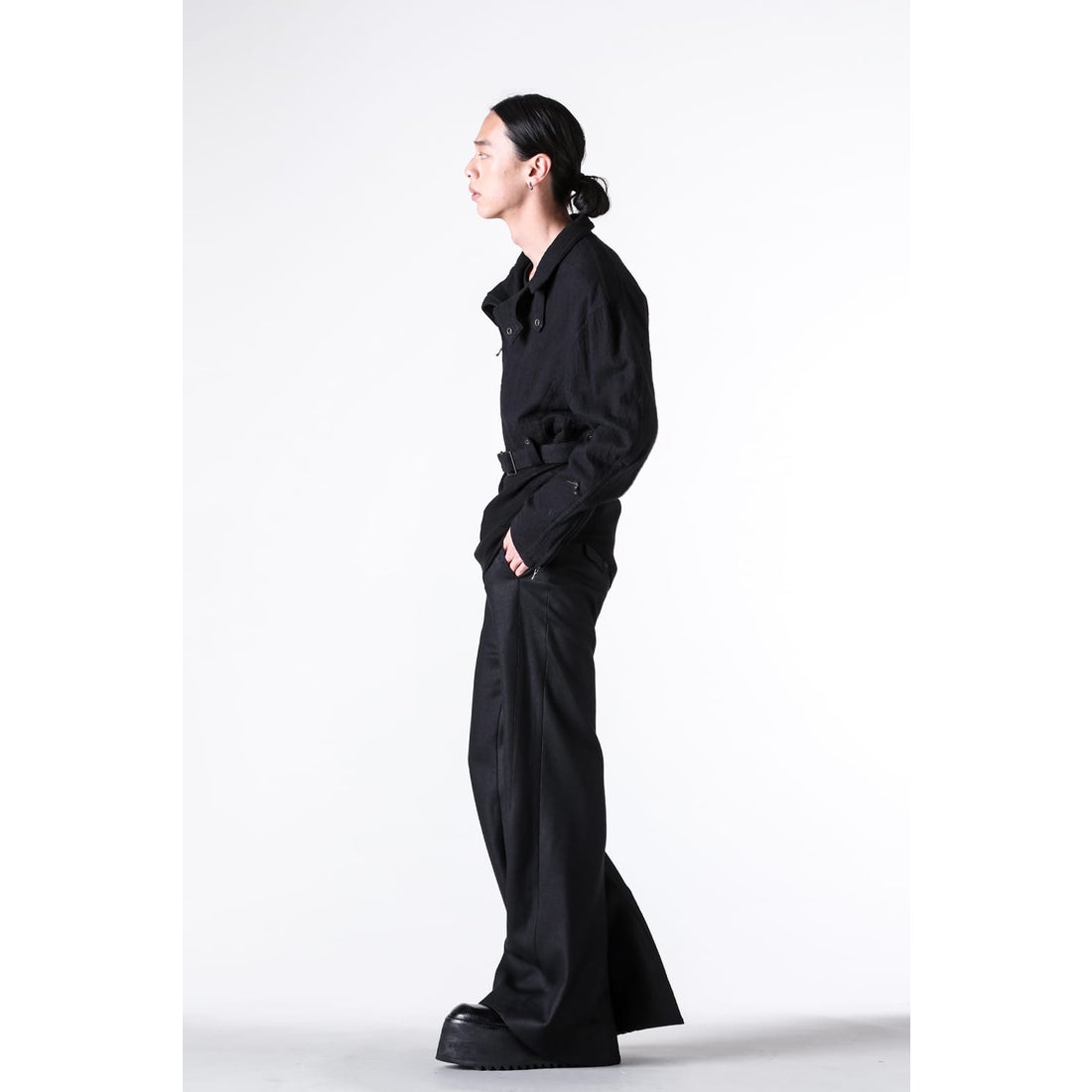 ユリウス JULIUS COTTON/WOOL TWILL JACKET （BLACK） - ファッション