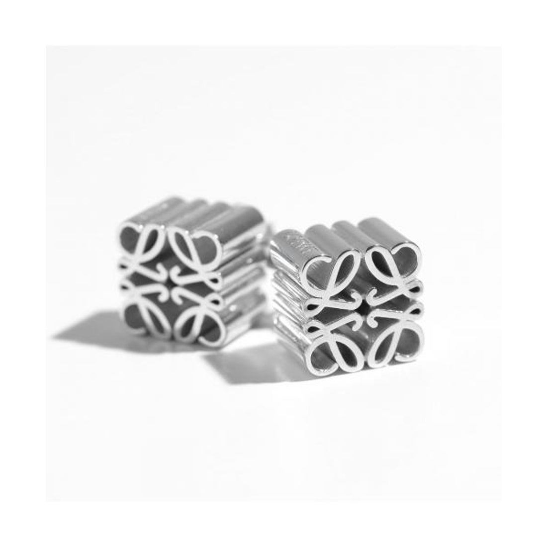 ロエベ LOEWE LOEWE ピアス ANAGRAM STUD アナグラム スタッド