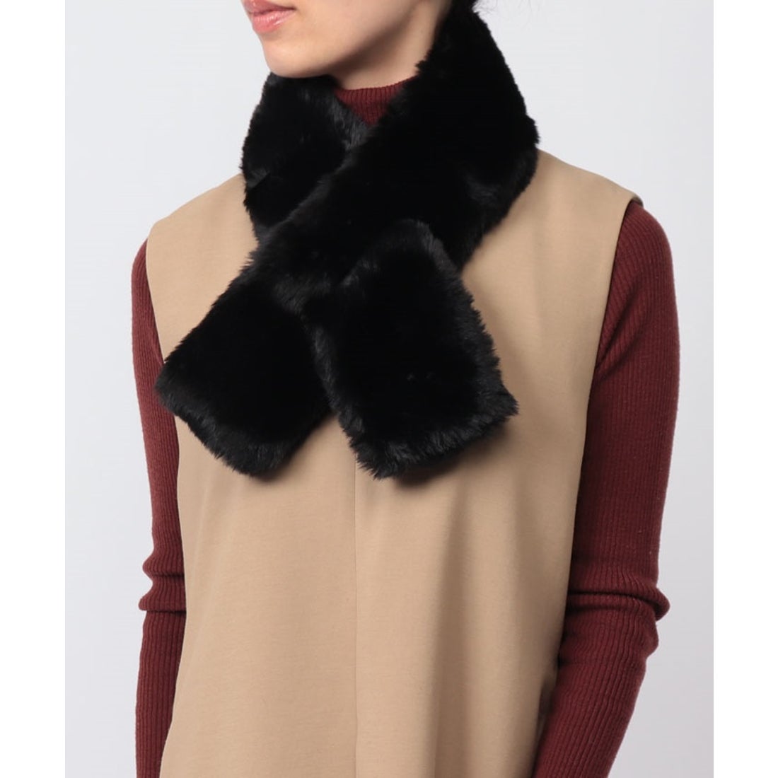 インストゥルメント instrument フェイクファーマフラー （ブラック