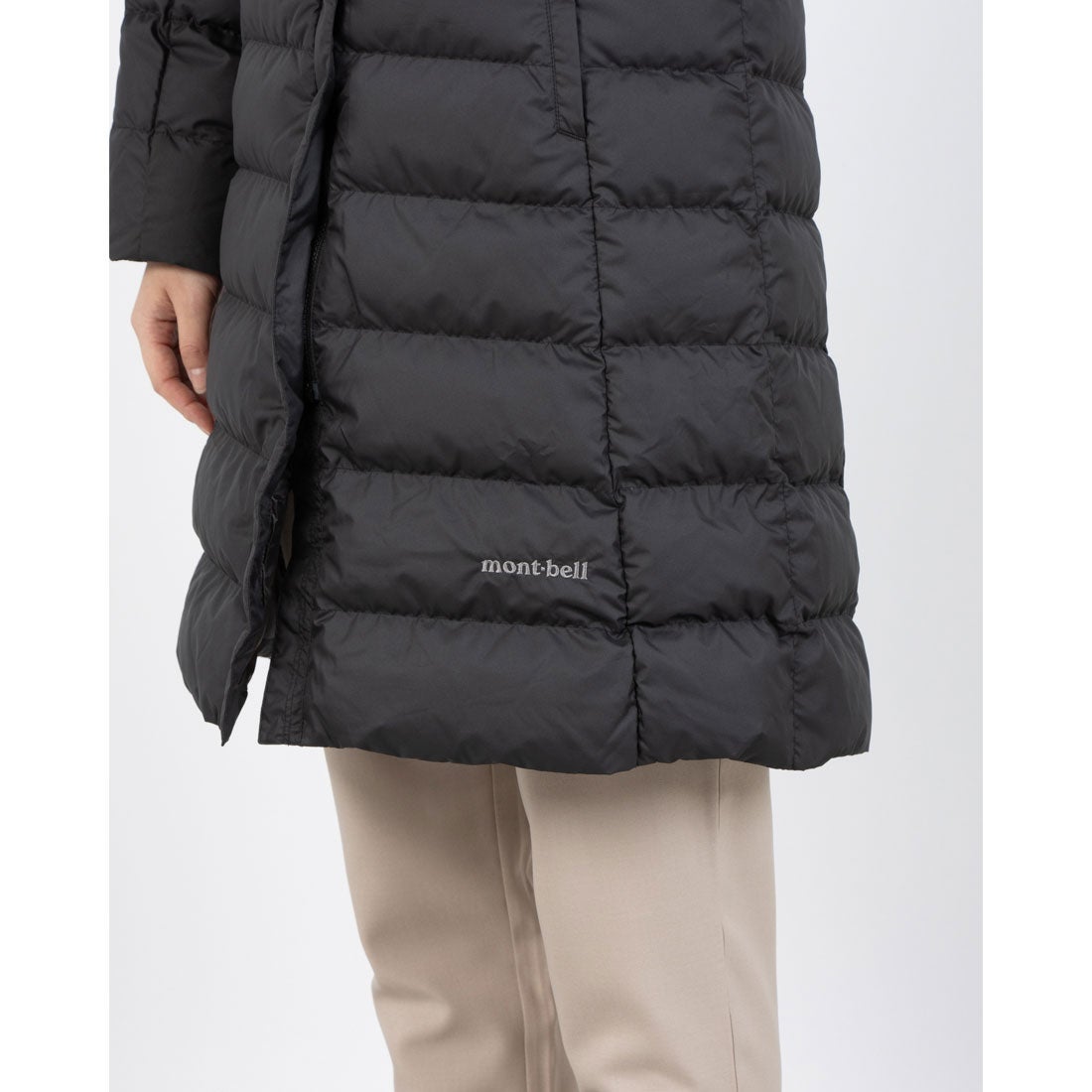 モンベル mont-bell トラベルダウンロングコート Women's （ブラック