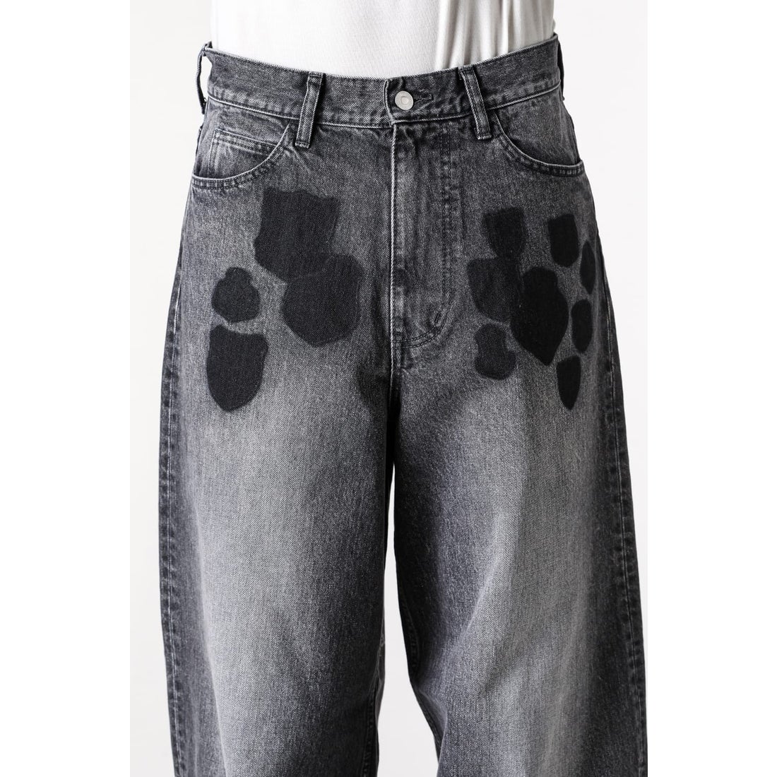 エムエーエスユー MASU MASU BOYS Emblem Baggy Jeans （Black