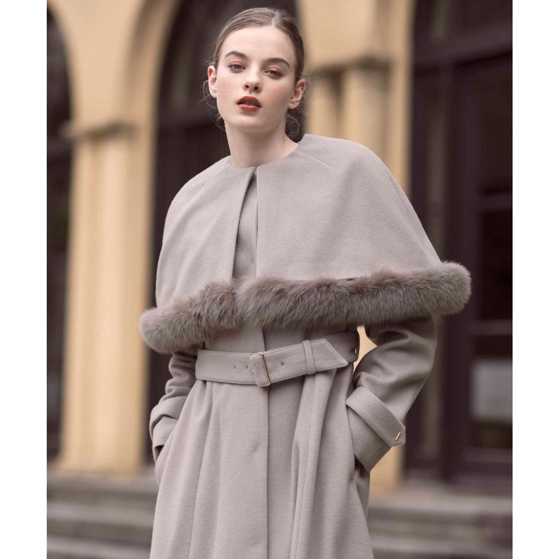 ノエラ NOELA ファートリム2WAYロングコート （チャ） -靴