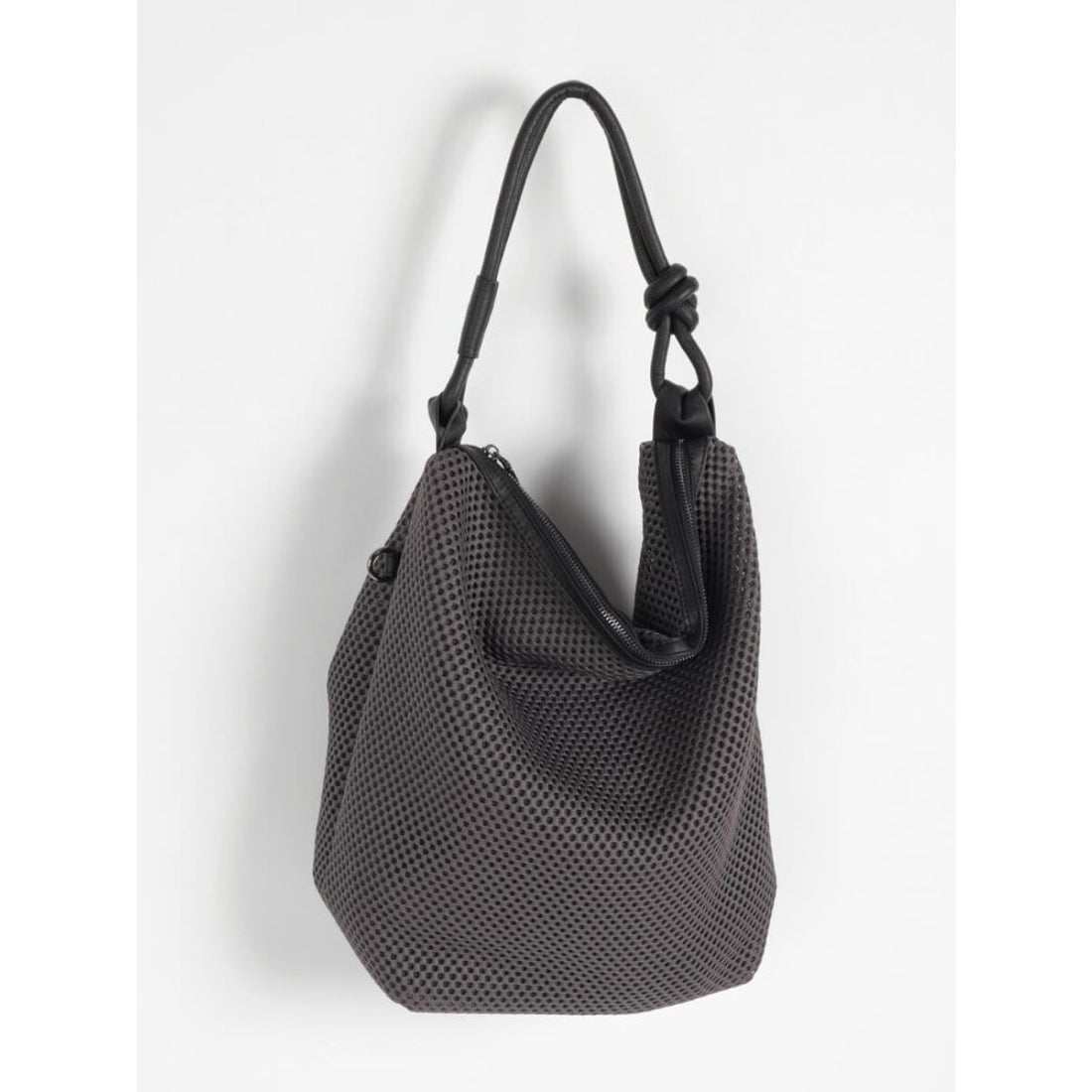 ヌエール nouer メッシュデザイントートバッグ （ブラック） -靴