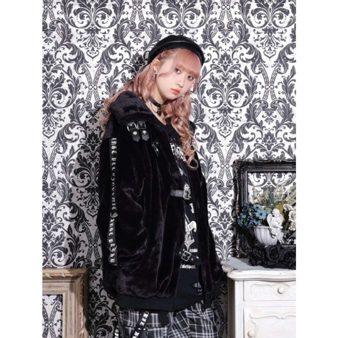 ノエミー NOEMIE スタンドネック合皮ベルトユニセックスファーブルゾン