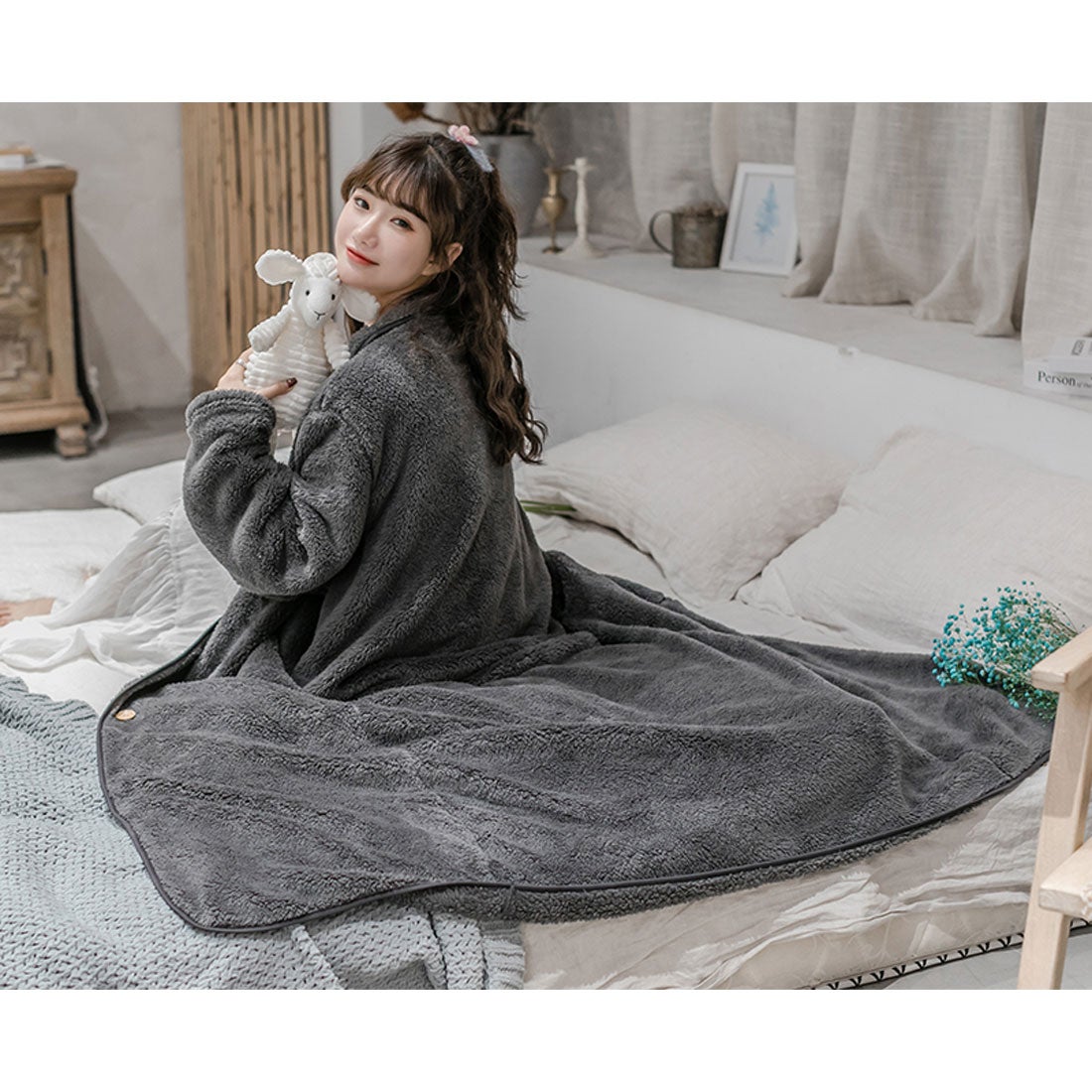 ニジブラ nijibra 足まですっぽり超ボリューム両面ファ－着る毛布 ル
