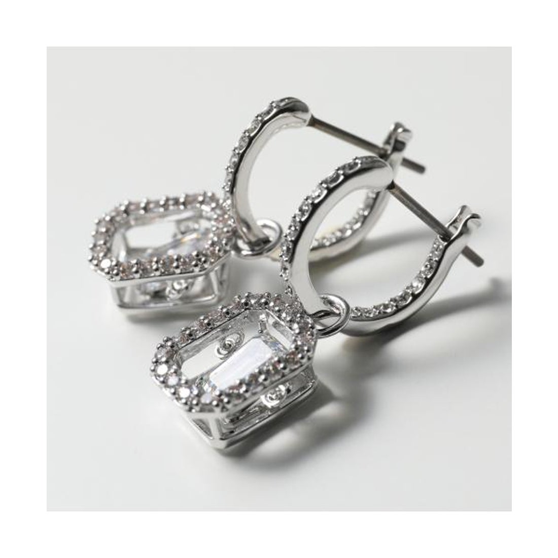 スワロフスキー SWAROVSKI SWAROVSKI ピアス Una 5638495 ドロップ
