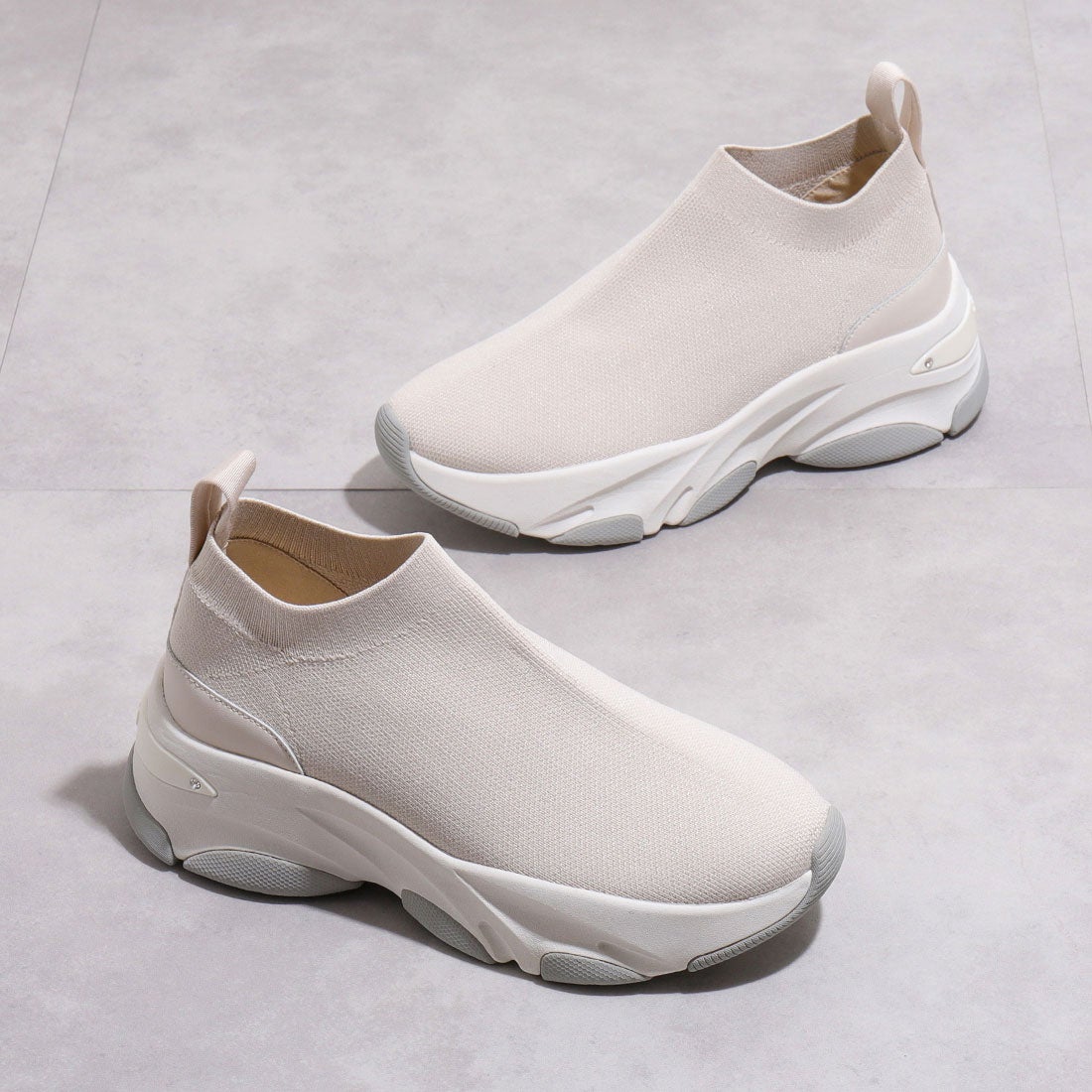 プラスダイアナ ＋diana 【撥水加工】軽量ニットソックススニーカー