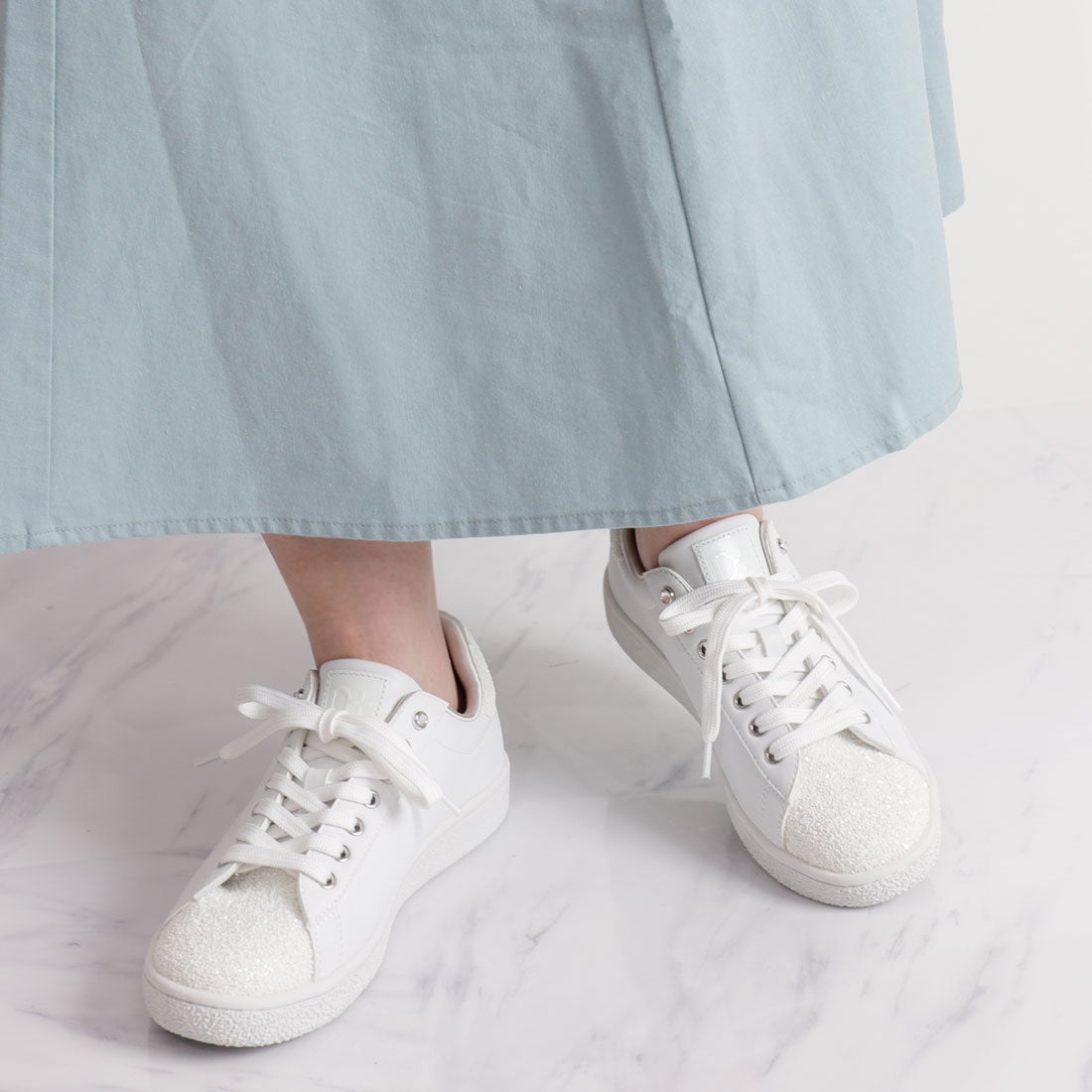 ＋diana プラスダイアナ +diana ビジュー付きグリッタースニーカー