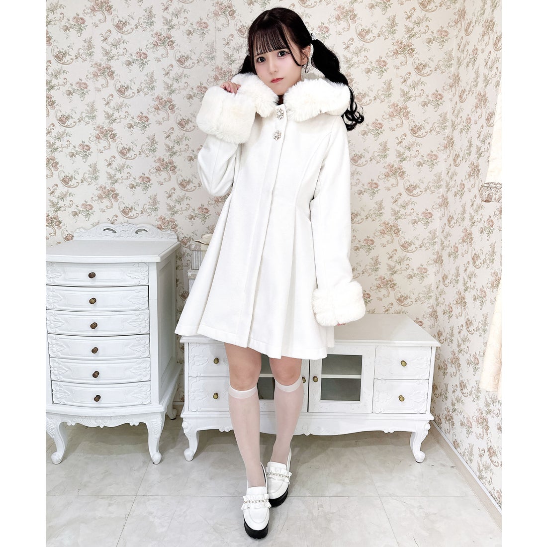 ロジータ ROJITA バックリボンフーディーコート （ホワイト