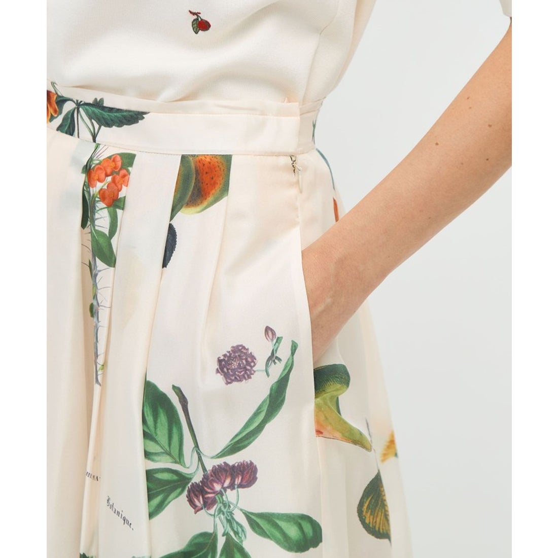 キャバン CABaN CABaN シルク Green Showerプリント フレアスカート