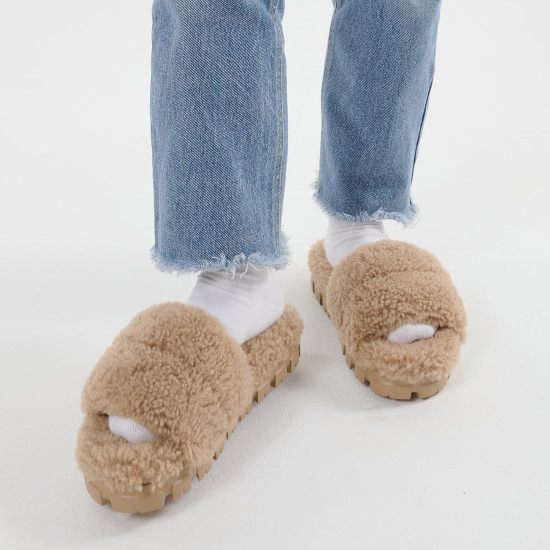 UGG アグ サンダル スライドサンダル ボア コゼッタ カーリー