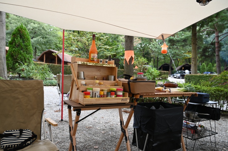 巾着を締めて動物対策できるゴミ箱「Snow Peak ガビングスタンド」