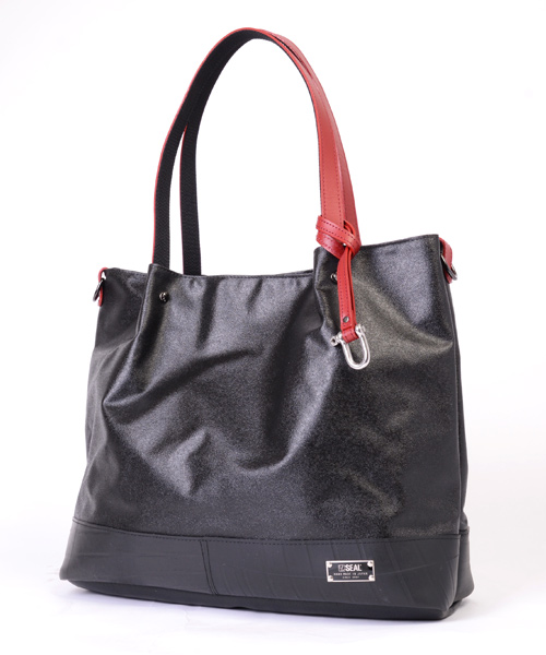 gallery_02_l.jpg?auto=format