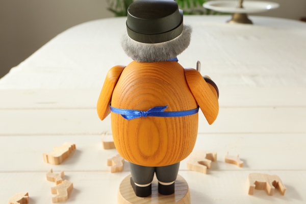 煙だし人形 SVおもちゃ職人 – ドイツ・ザイフェンの木のおもちゃ seiffen