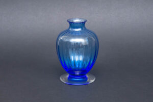 バカラ キリンビール創立80周年 フラワーベースを買い取りました