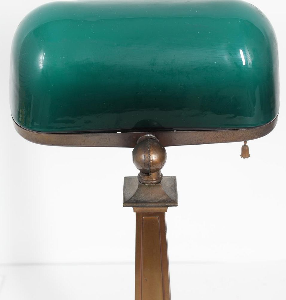 Emeralite Desk Lamp #8734 McFaddin Co., New York sold at auction
