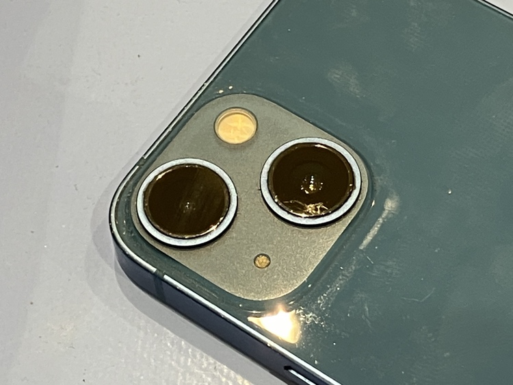 iPhone 13 mini ミッドナイト SIMフリー カメラレンズ割れ有 割れた