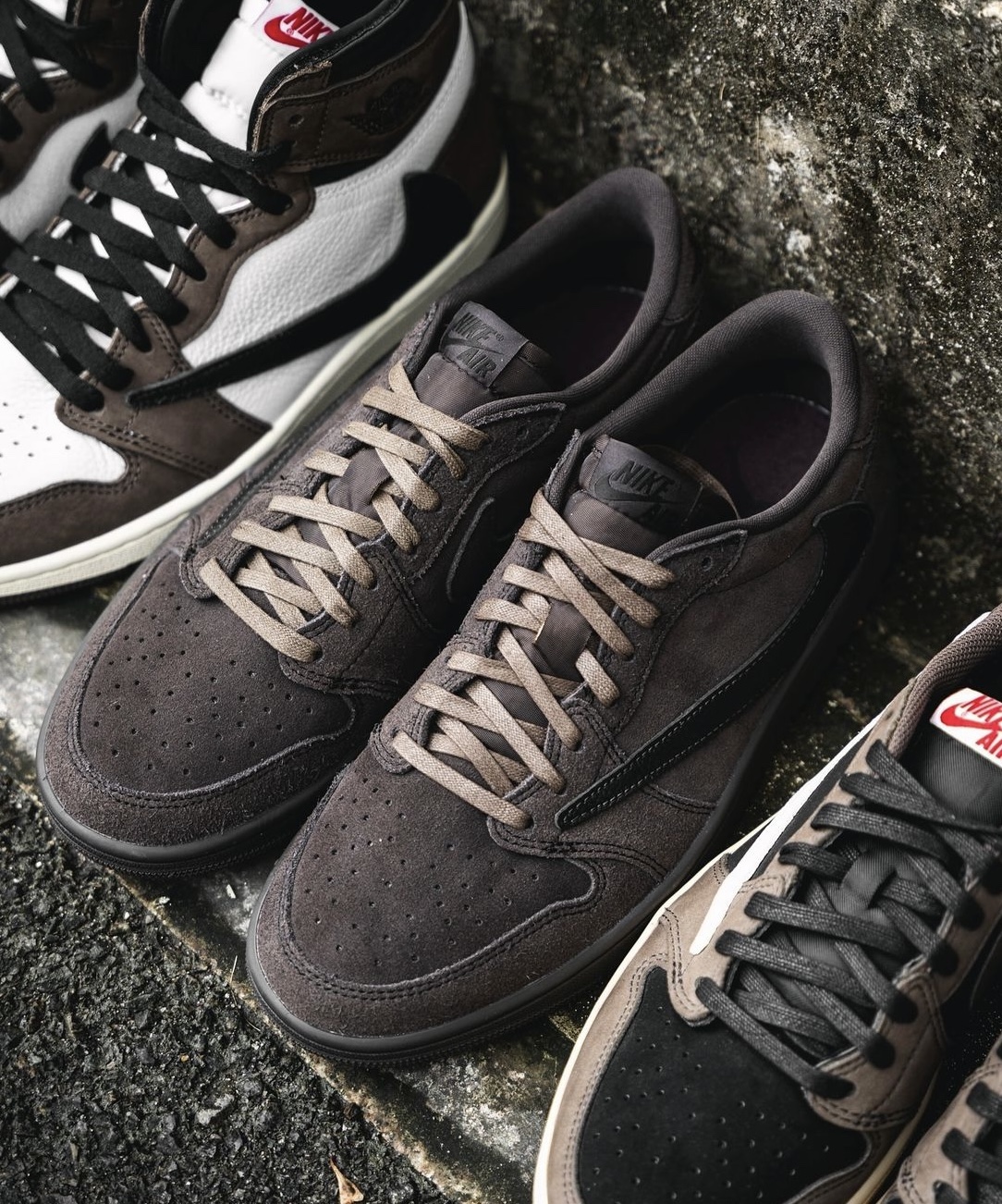 2025年春発売Travis Scott x Air Jordan 1 Low OG “Velvet Brown