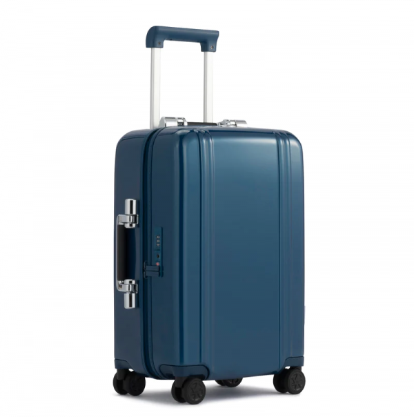 ゼロハリバートン 新作スーツケース Classic Lightweight 3.0 | エース