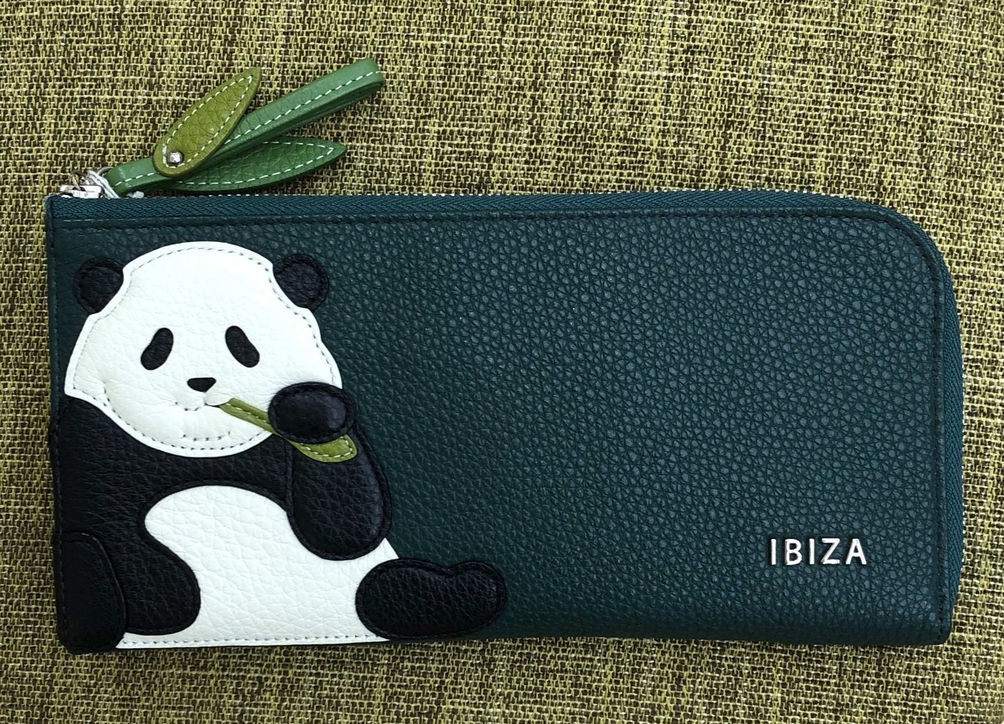 イビサ〉🐼パンダL字 🐼長財布はいかがですか？ | イビサ | 松坂屋上野