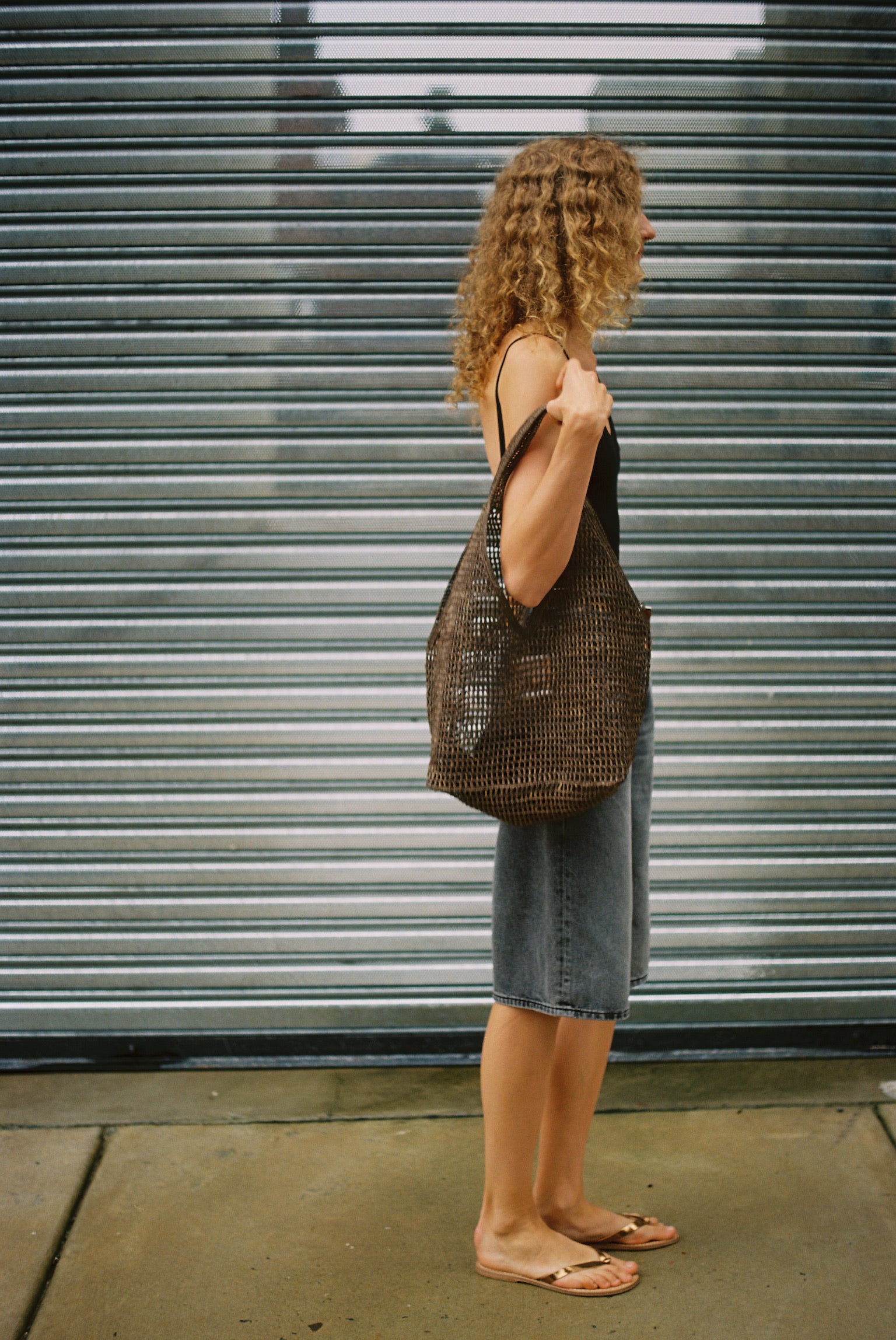 Made in Mada Ombinisoa Bag in Dark Taupe – VESTIGE
