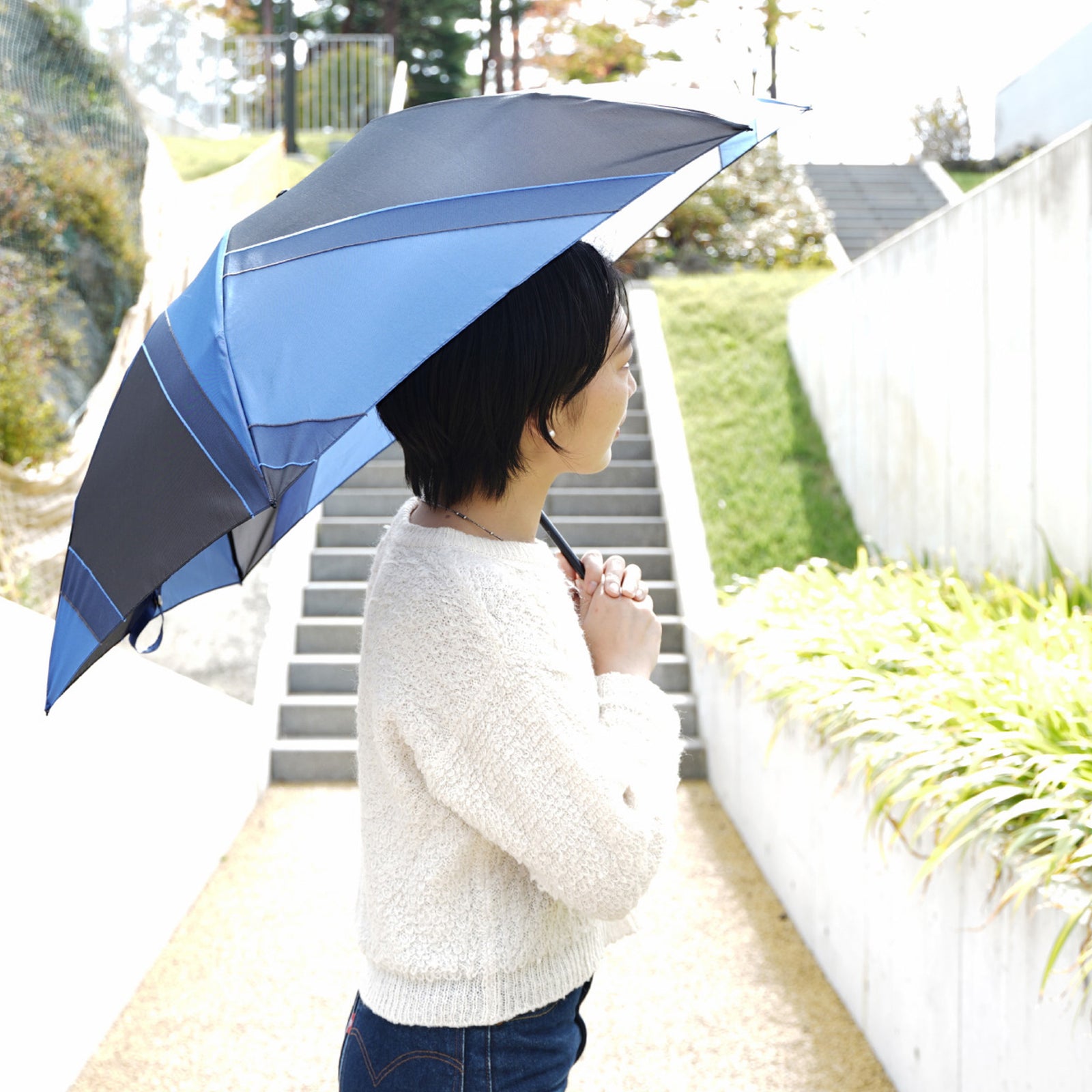 軽量・コンパクトなレディース折りたたみ傘！晴雨兼用雨傘6本骨55cm